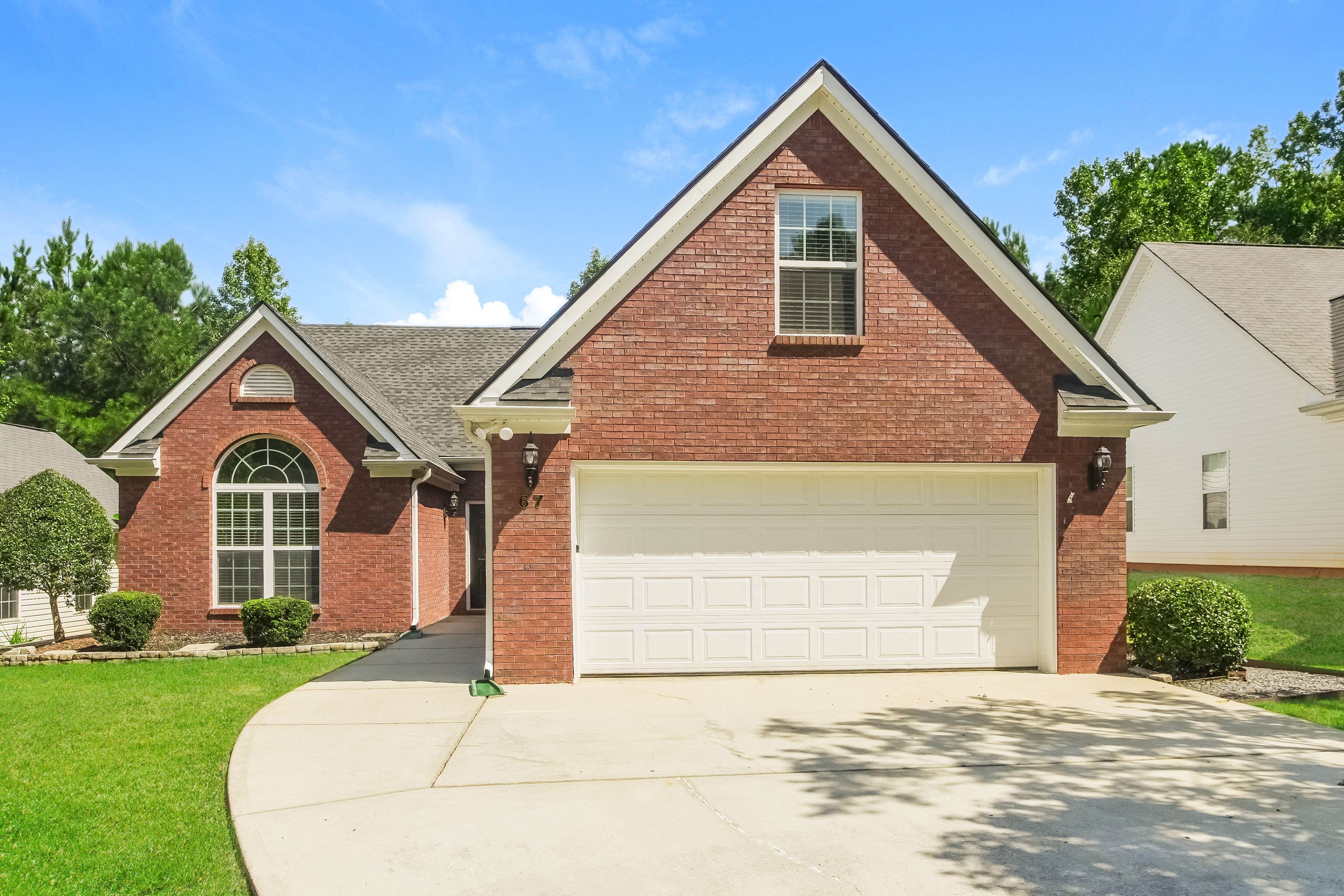 67 KENTUCKY AVE SHARPSBURG, GA 30277